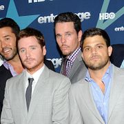 Ensemblen i Entourage.