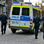 Polisen söker efter spår i Kungsträdgården, arkivbild.