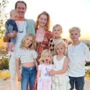 James Van Der Beek tillsammans med sin familj. 