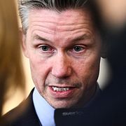 Försvarsminister Pål Jonson (M) efter interpellationsdebatt i riksdagen. Arkivbild.