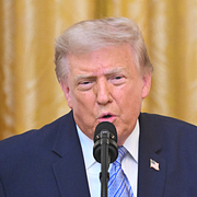 Den iranska nyhetsbyrån Fars har spridit en video med titeln ”Var ska Trump dödas?” på Telegram.
