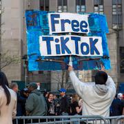 Arkivbild från våren 2024: Protester mot Tiktok-förbudet. 