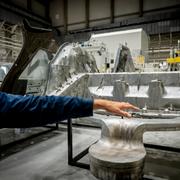 Arkivbild från september: Volvos Cars fabrik i Torslanda måste göras om och börja bygga elbilar med ny teknik.