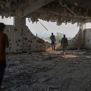 En moské i staden Kotli i Kashmir skadades under en attack i onsdags.