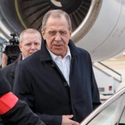 Lavrov anländer till de syriska fredssamtalen i Geneve.