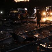 Räddningsarbetare efter attack i Zaporizjzjia, Ukraina, 30 augusti 2025.