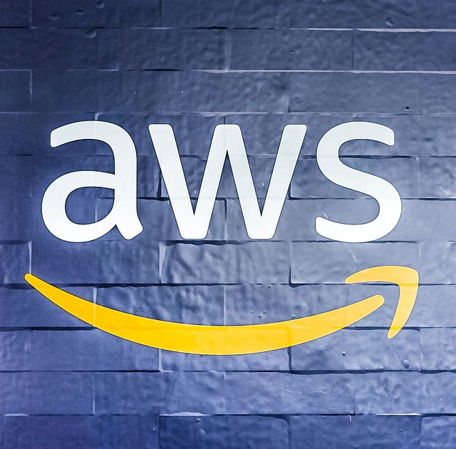 AWS tecknar avtal med brittiska underrättelse-tjänster