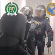 Bilder från ett av tillslagen