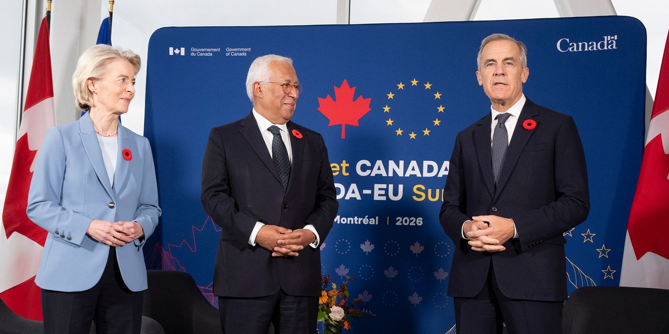 EU-kommissionens ordförande Ursula von der Leyen, Europeiska rådets ordförande António Costa och Kanadas premiärminister Mark Carney.