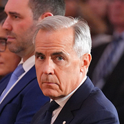 Under måndagen besökte Kanadas premiärminister Mark Carney en synagoga i Toronto.