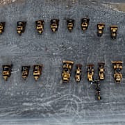 Illustrationsbild. Arbetsfordon uppställda utanför First Quantum Minerals koppargruva i Panama. 