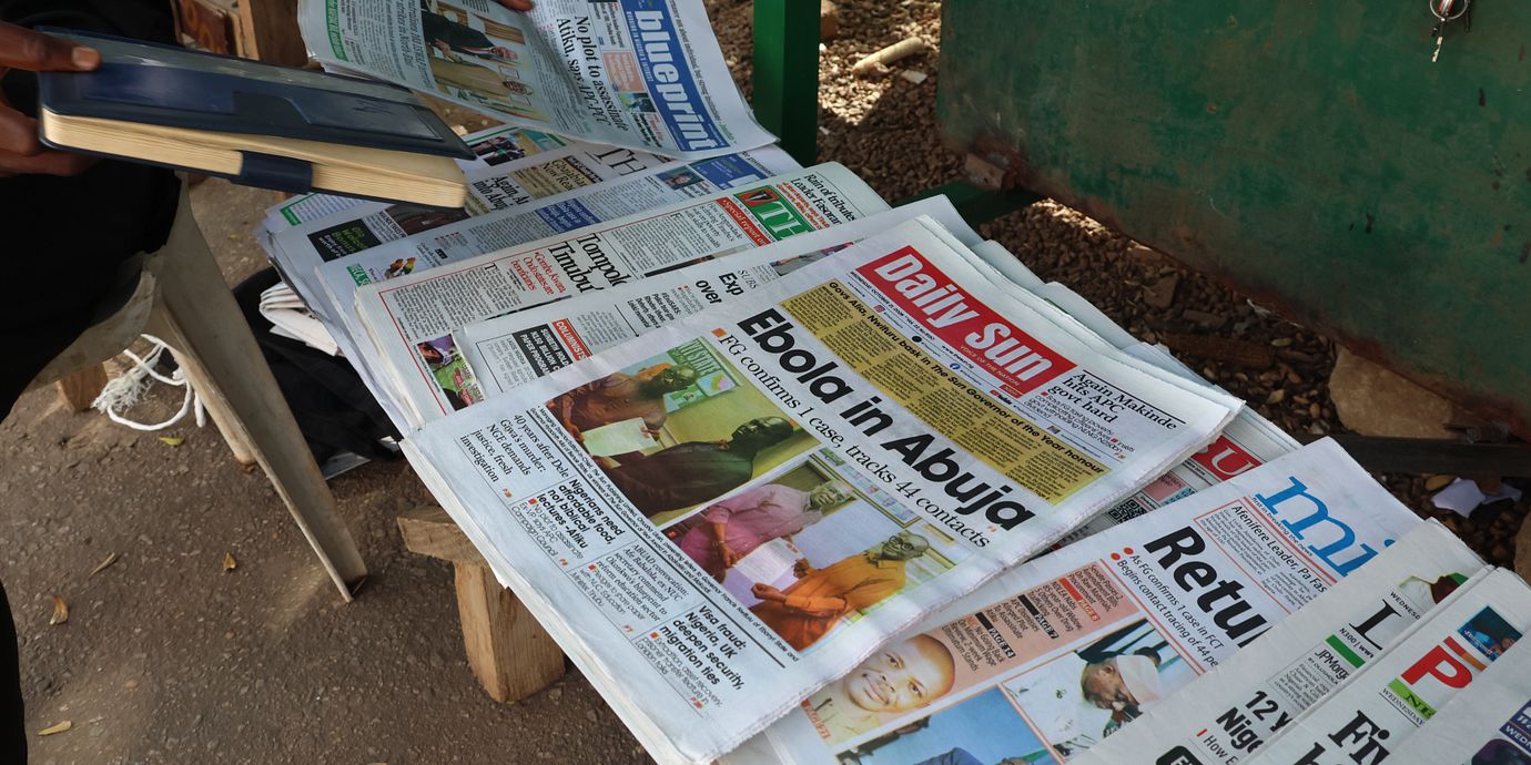 Tidningar i Abuja, Nigeria, på onsdagen.