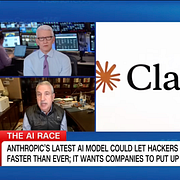 Friedman intervjuas i CNN om sin kolumn.