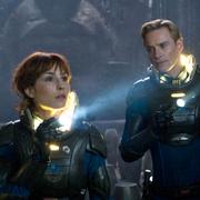 Noomi Rapace och Michael Fassbender i ”Prometheus”