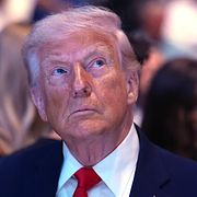 Donald trump under UFC-matchen i Miami den 11 april, timmar innan samtalen mellan USA och Iran bröt samman.