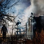 Släckningsarbete vid villabrand i Sandviken i december 2021. 