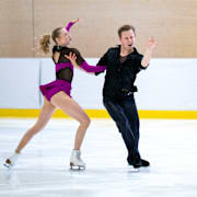 Isdansparet Milla Ruud Reitan och Nikolaj Majorov.