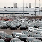 Jeepar utanför Fiat-Chryslers fabrik i Detroit, USA.