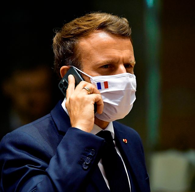 Efter Pegasusavslöjandet – Macron byter telefonnummer
