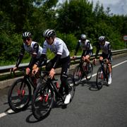 Slovenska Tadej Pogacaroch polska Poland's Rafal Majka under en träningssession i Bilbao dagen innan cykelloppet startar. 