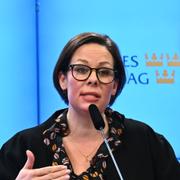 Utrikesminister Maria Malmer Stenergard (M) håller pressträff efter det blixtinkallade mötet om Ukraina.