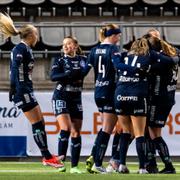 Linköpings spelare jublar efter Michelle De Jonghs 1–1-mål mot BK Häcken tidigare i vår. 
