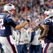 New England Patriots Tom Brady tillsammans med lagkamraten Phillip Dorsett.