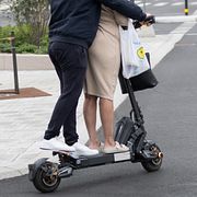 Elsparkcykel. 