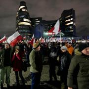 PIS-anhängare vid tv-huset i Warszawa.