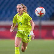 Kosovare Asllani och Sam Kerr.