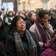 En gudstjänst i Buenos Aires för att hedra de döda i jordskalven.