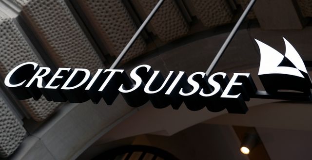 UBS och Credit Suisse redo att slås ihop redan i juni, uppger UBS. Walter Bieri / AP