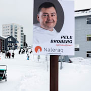 Pele Broberg på valaffisch.