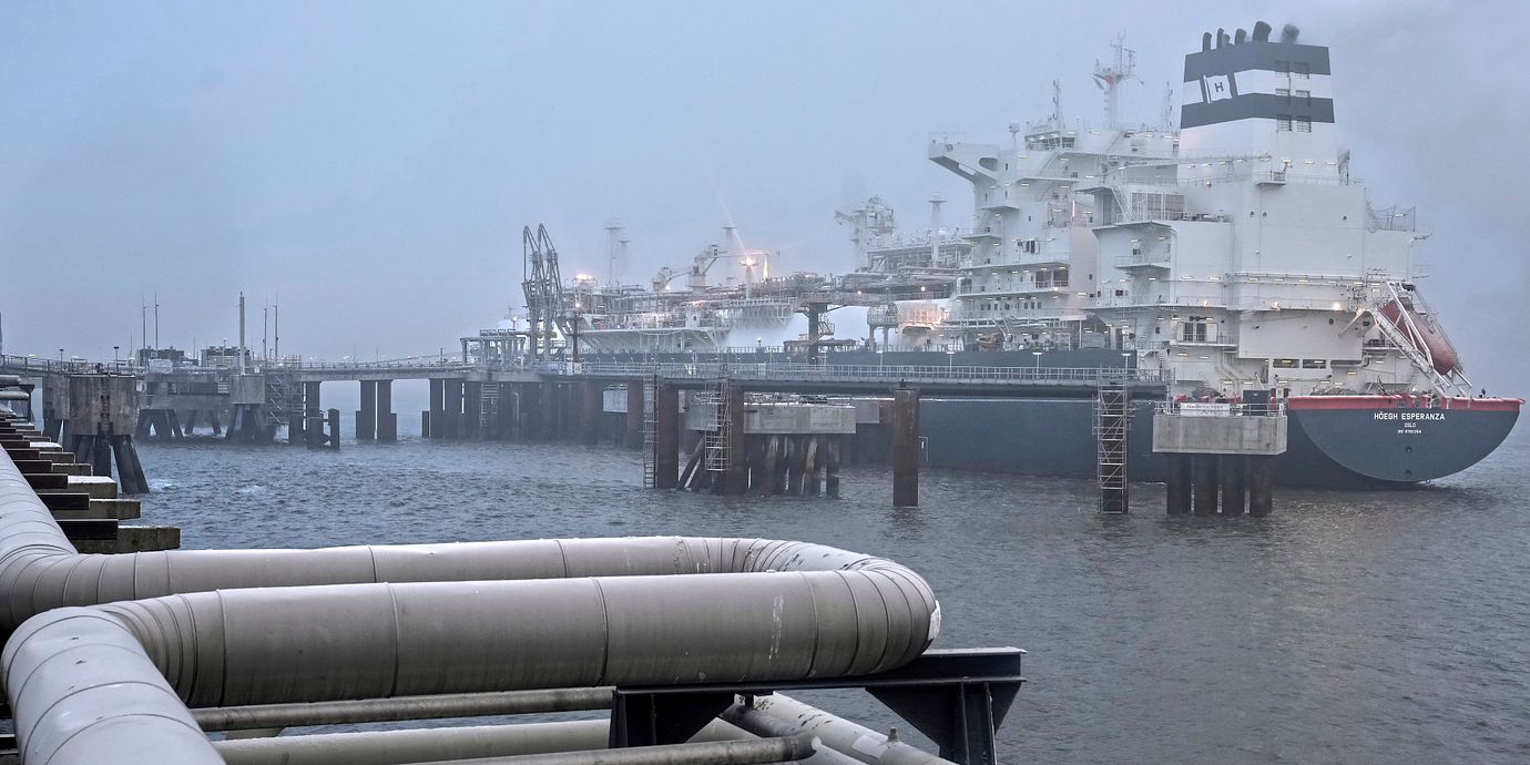 Fartyg med naturgas i Wilhelmshaven, Tyskland. Arkivbild från 2022.