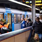 Pendeltåg på centralen i Stockholm