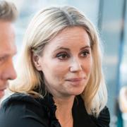 Sofia Helin spelar Saga Norén i Bron. 