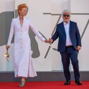 Tilda Swinton och Pedro Almodóvar vid filmfestivalen i Venedig 2020/Arkivbild