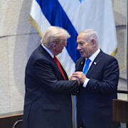 President Donald Trump och premiärminister Benjamin Netanyahu i Israel, oktober 2025.