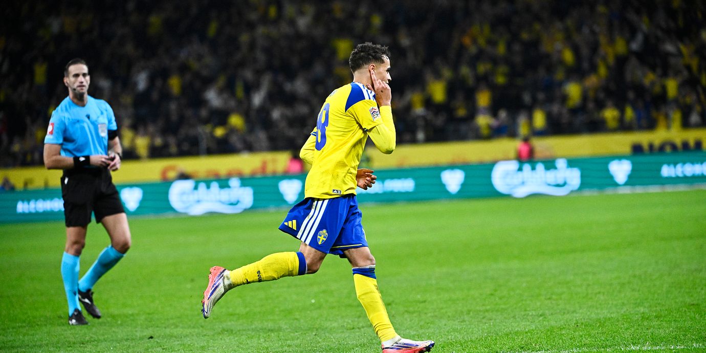 Yasin Ayari i samband med sitt mål mot Polen i måndags. 