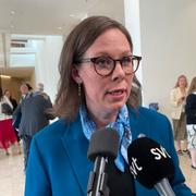  Migrationsminister Maria Malmer Stenergard (M) på väg in till torsdagens ministermöte i Luxemburg.