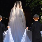 Meghan Markle anlände till St Georges kapell i Windsor slott på lördagen, för att gifta sig med prins Harry. 