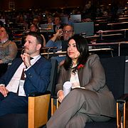 Partiledare Nooshi Dadgostar (V) under kongressen i Örebro