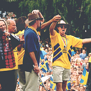Bronsfirande i Kungsträdgården i Stockholm, samt Ingvar Carlsson (S). 1994. 