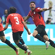 Yasser Ibrahim inledde målskyttet i åttondelsfinalen.