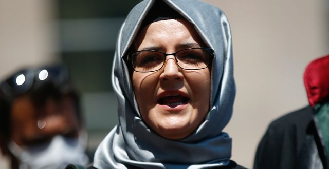 Hatice Cengiz, fästmö till mördade journalisten Jamal Khashoggi, är en av de drabbade.  Emrah Gurel / TT NYHETSBYRÅN