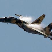 Ett ryskt stridsflygplan av modellen Suchoj Su-35. Illustrationsbild.