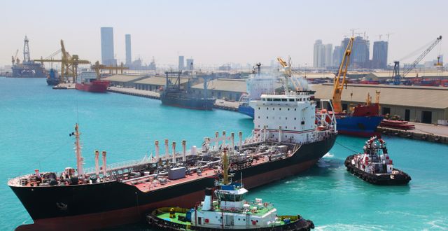 Oljetanker i Abu Dhabi. Shutterstock