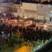 En skärmdump från en film som visar protester i huvudstaden Teheran. 