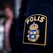 Polisen misstänks ha begått övergrepp mot en flicka under 18 år.
