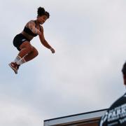 Miranda Tibbling på parkour-VM.